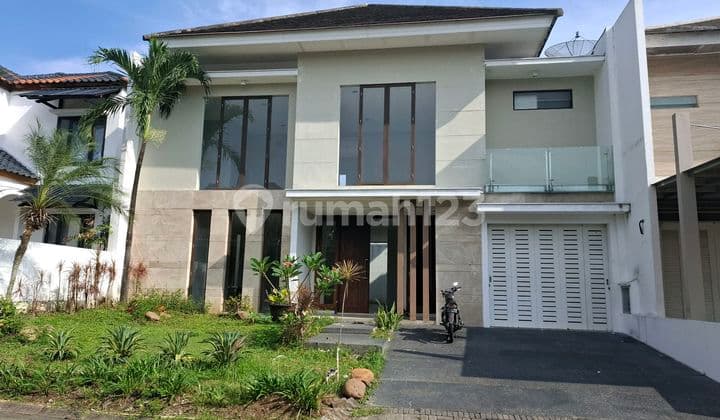Rumah Crystal Golf Citraland, Luas 280m2 Siap Huni Shm
