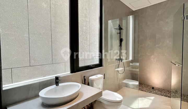 Jual Rumah Baru Minimalis Graha Famili Vb Luas 288M2 Full Furnished Hadap Utara PPJB