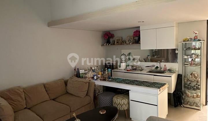 Jual Rumah Northwest Central Luas 75M2 Bangunan 2 Lantai Hadap Selatan Semi Furnished