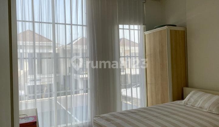 Jual Rumah Long Beach Pakuwon City Luas 144m2 Hadap Utara Semi Furnished