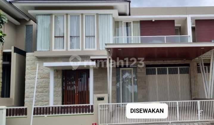 Rumah Mewah di Citragrand