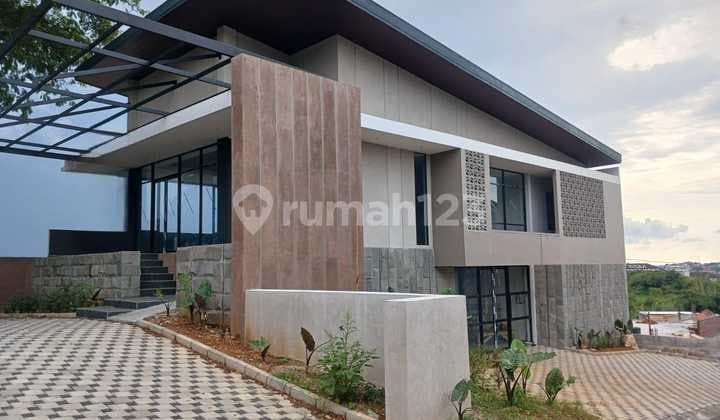 Rumah Siap Huni dan Nyaman Jl. Stonen Semarang Selatan – 10040