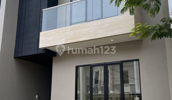 BSD 100 Meter House, New Building Ready to Occupy, in Azura Vanya Park