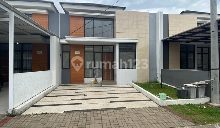 Sewa dan Jual Rumah 2 Lantai Siap Huni Villagio Citra Raya