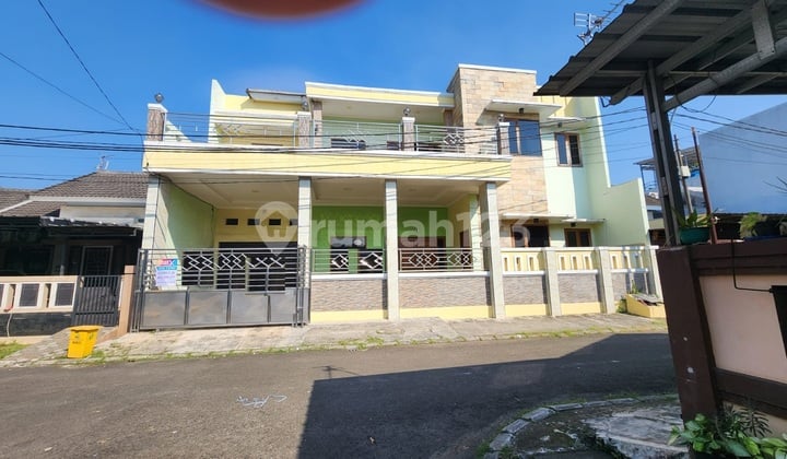 Large House Spacious Land in Citra Raya Blossomville