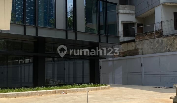 Office Space in Palmerah Available in Several Sizes Around 200 ; 300