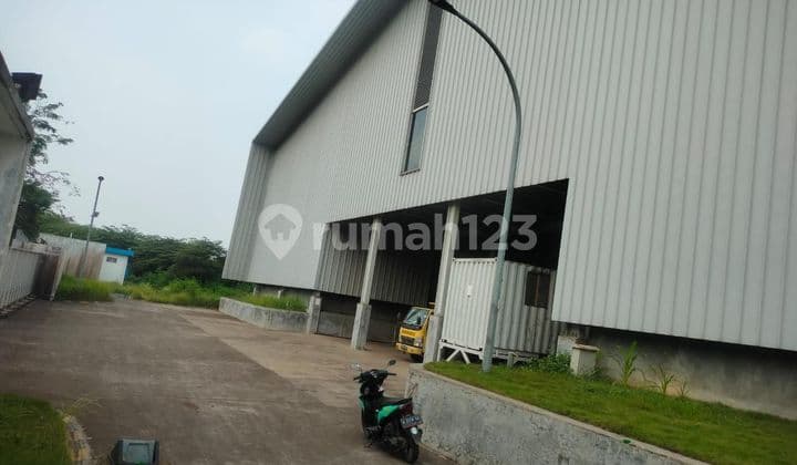 Former factory in modern Cikande, the building is still relatively new.