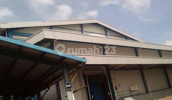 Gudang Bagus di Rorotan Ada Loading Dock, Siap Pakai