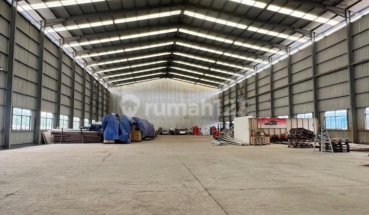 For Rent, Good Warehouse in Bekasi, Strategically Located Near Toll Road