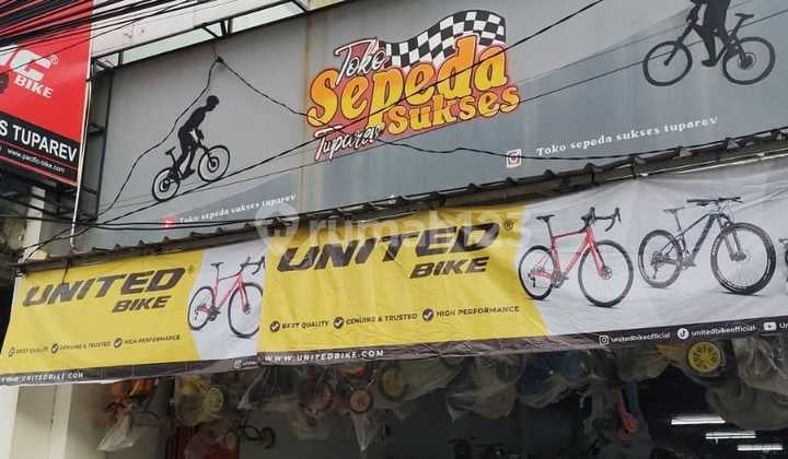 Commercial Building for Sale on Tuparev Main Road, Karawang Commercial Building for Sale on Tuparev Main Road, Karawang