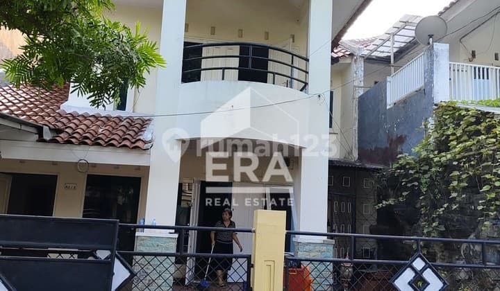 Dijual Cepat Rumah 2 Lantai di Resinda Karawang, SHM