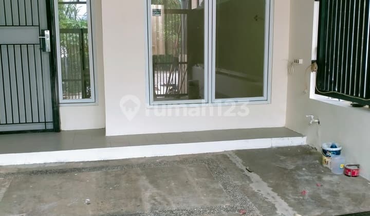 Rumah Hadap Utara, Harga Murah, Bisa Nego di Town House Park Residence