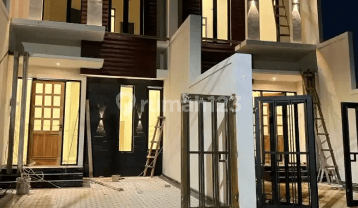 Rumah Minimalis New Gress di Ketintang Madya, Dekat Gayungsari