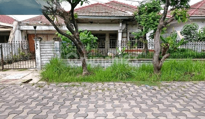 Rumah Hitung Tanah di Manyar Indah, Row Jalan 3 Mobil