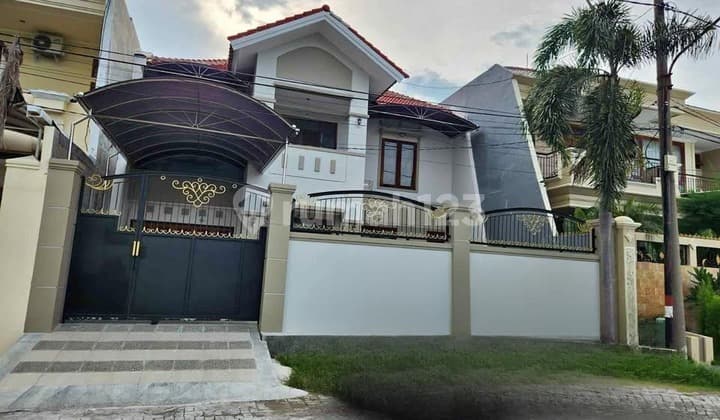 RUMAH MEWAH LOKASI DHARMAHUSADA MAS SURABAYA TIMUR
