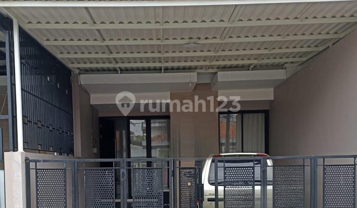 Rumah di Jual Semi Furnished Siap Huni di Lebak Arum Surabaya