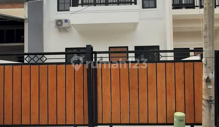 New 2-Story House In Regency Melati Mas Serpong