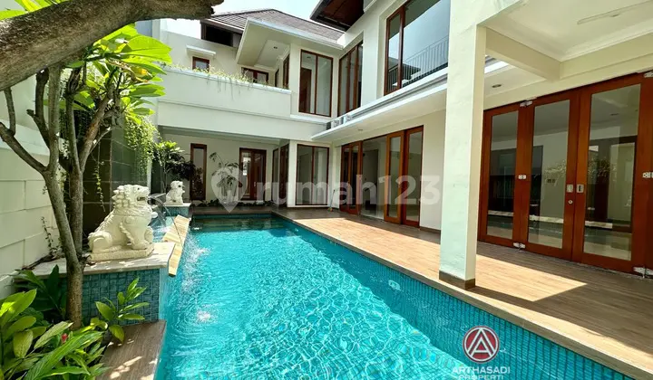 Cipete, Luxury House for Rent Ready to Occupy in a Strategic Location
