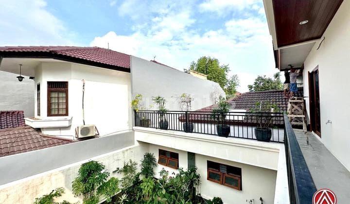 Rumah Mewah on Progress Fully Renovated di Pejaten