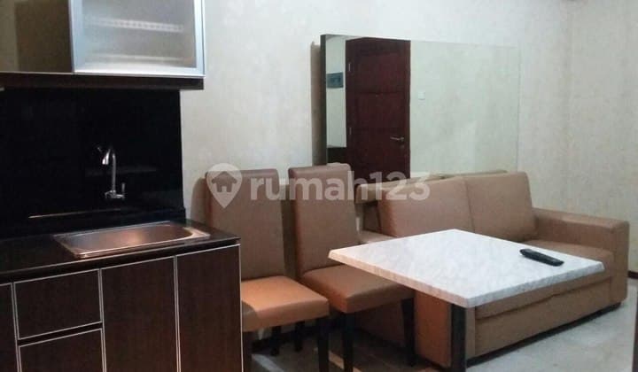Dijual Cepat Turun Harga! Apartemen Royal Mediterania 2+1 Bedroom, Central Park, Jakarta Barat
