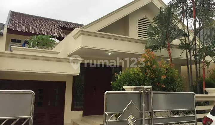 Dijual Rumah Siap Huni Lokasi Premium Greenvile, Jakarta Barat