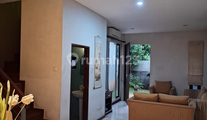 Rmh Mega Kebon Jeruk 144m2 Buka 3.4m Siap Huni Jual Cepat