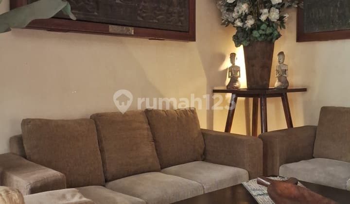 House Mega Kebon Jeruk Quick Sale 300m2 5.9 M Negotiable