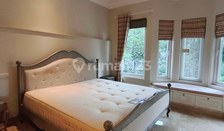 Sewa Rumah Mewah 200M2 Siap Huni