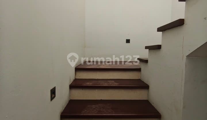 Rmh Brand New 300M2 6M