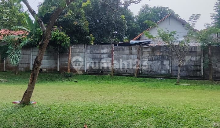 Ready-to-Build Plot in Azura Vanya Park Cluster, BSD City
Land Area: 77 m²
Width: 6 m
SHGB Certificate
Price: IDR 1.2 Billion (Negotiable)