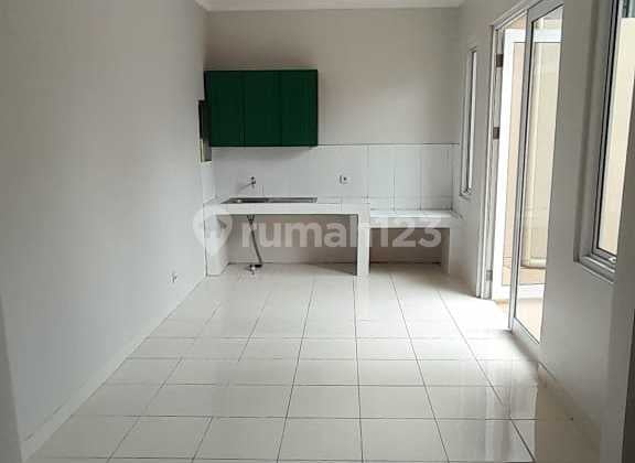 Two-Story House at Cluster Collinare, Foresta BSD City Land Area 144 M² (8 x 18) Building Area 85 M² + Beautifully Renovated 3 + 1 Bedrooms 2 + 1 Bathrooms PPJB Letter Price 2.85 Billion