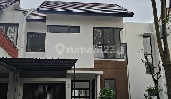 Rumah 2 Lantai Cluster Eternity Kawasan The Icon Bsd City LT 200 M² LB 153 M² Kt 3 + 1 Km 3 + 1 Listrik 3500 Watt Air PDAM Hadap Utara Sertifikat SHM Harga 3,5M