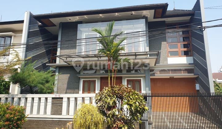 Rumah Minimalis Super Bagus dan siap Huni di Batununggal Jelita Bandung