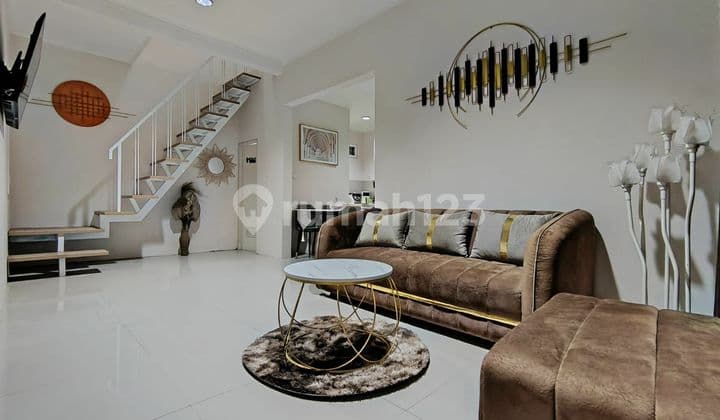 Rumah di Komplek Kawaluyaan