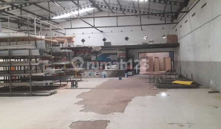 Gudang Siap Pakai Di Banjaran
