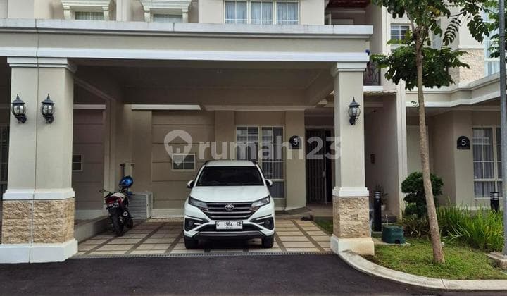 Luxury House In Podomoro Park Bandung