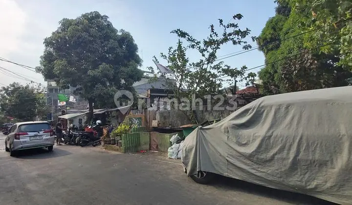 Land on Jalan Kemurnian, Glodok, West Jakarta