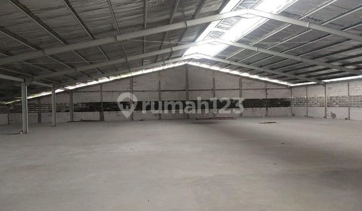Warehouse in Rawa Buaya, West Jakarta, Strategic Location Near Daan Mogot, Negotiable Until Deal