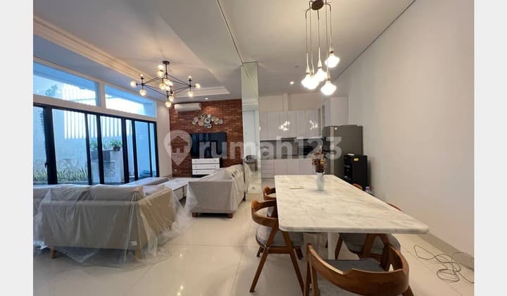 LXMMT 0113 Disewakan Rumah Cantik Full Furnished Di Area Elit Menteng Jakarta Pusat