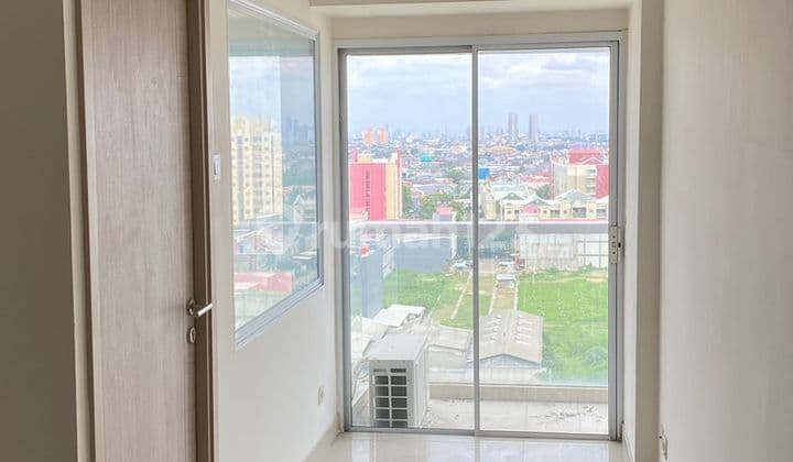 For sale 2 BR Apartment in Paradise Mansion