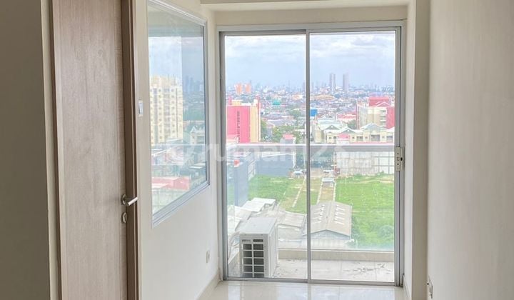 For sale 2 BR Apartment in Paradise Mansion
