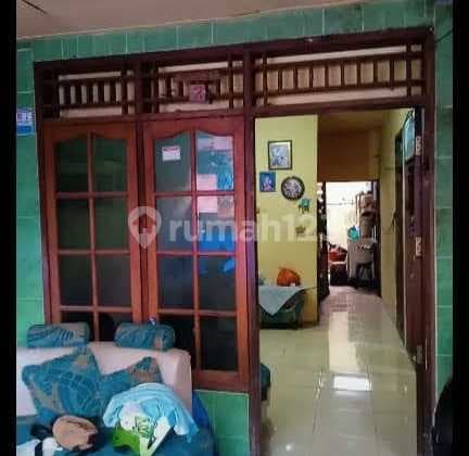 Perumahan Dadap Indah, kawasan pergudangan