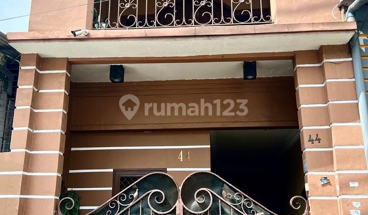 Di jual rumah bagus semi furnish2 lt di daerah Cengkareng