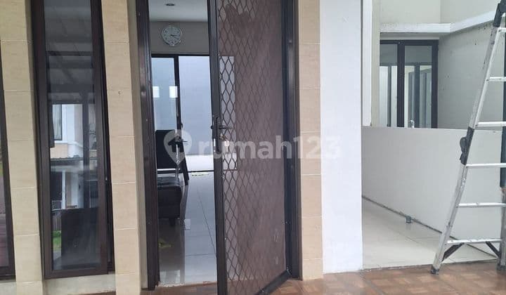 Disewakan rumah 2 lt full furnished di Eminent BSD