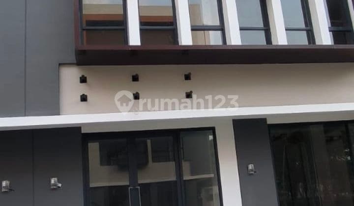 Di Sewakan Ruko Gandeng 2 , Ruko Campton BSD City