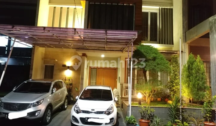 Di Jual Rumah Mewah 2 Lt di Kencana Loka, Bsd