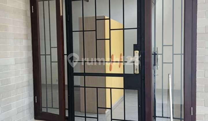 For Sale Nice House 1, 1/4 Land in Citra Garden 5