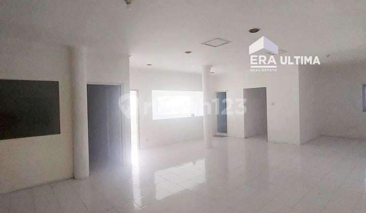 Ruko Strategis Cocok Untuk Usaha dan Kantor di Jendral Sudirman