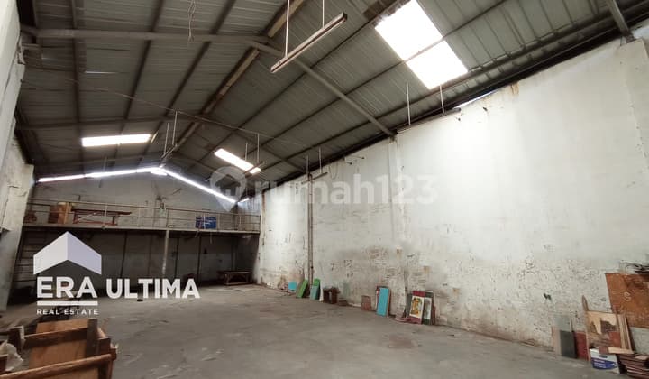 Warehouse in Katapang, Bandung 1,000 m² with Freehold Certificate.