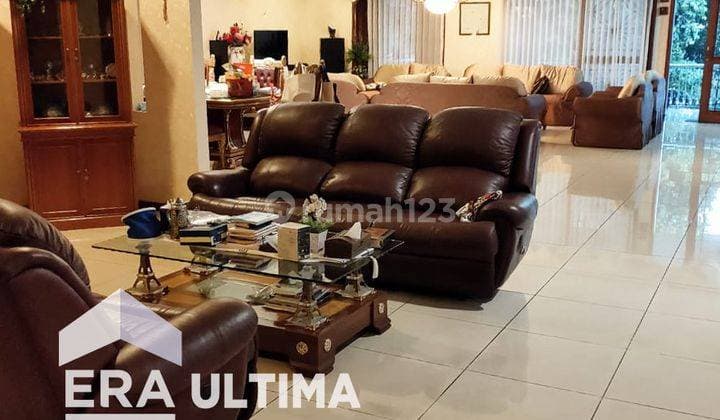 Disewakan Rumah Mewah di Ciumbuleuit